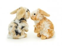 Мягкая игрушка LEOSCO Кролик сидящий цветной 22 см
